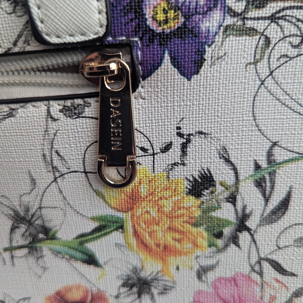 Elegant Floral Satchel with Gold Details - Picture 7 of 10